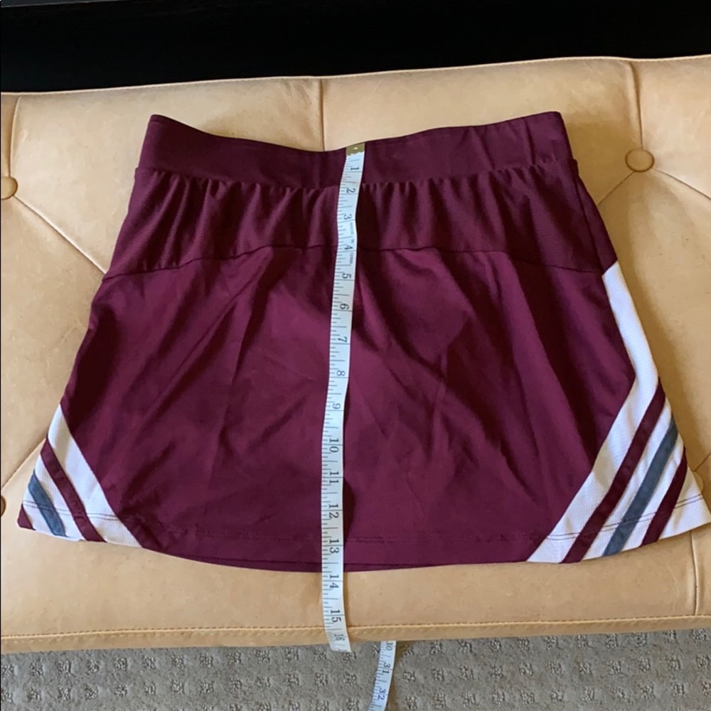 Adidas Maroon skort with pockets